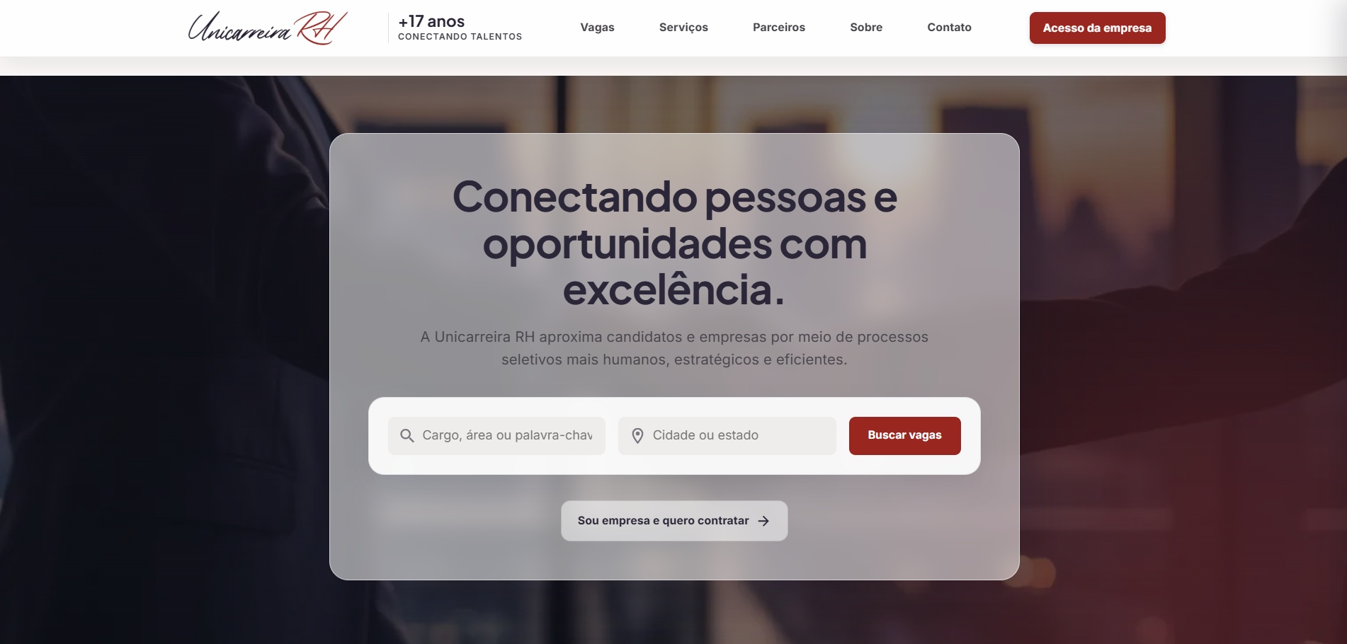 Página inicial da Unicarreira RH com navegação institucional, apresentação do portal e busca de vagas.